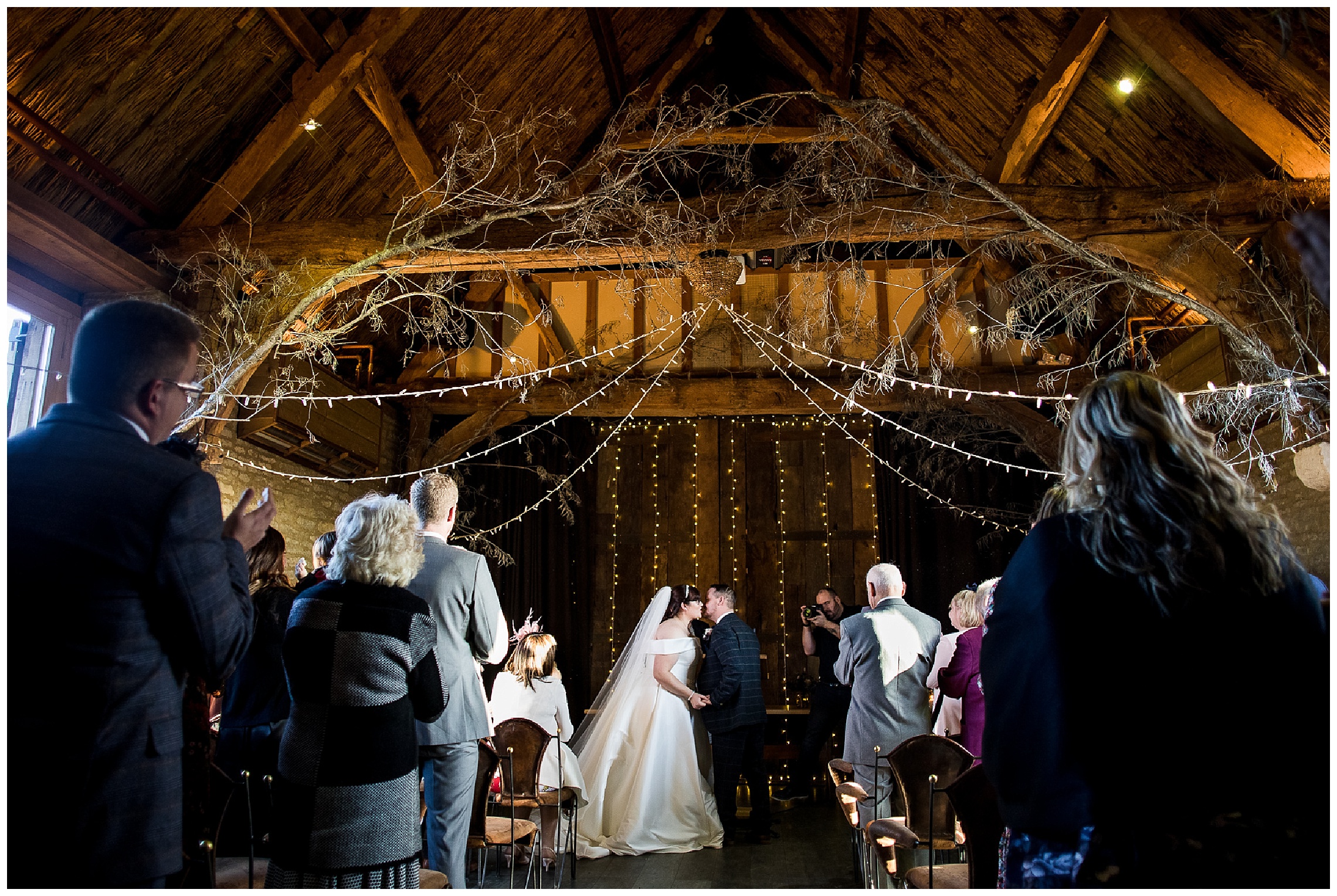 tythe barn in launton first kiss