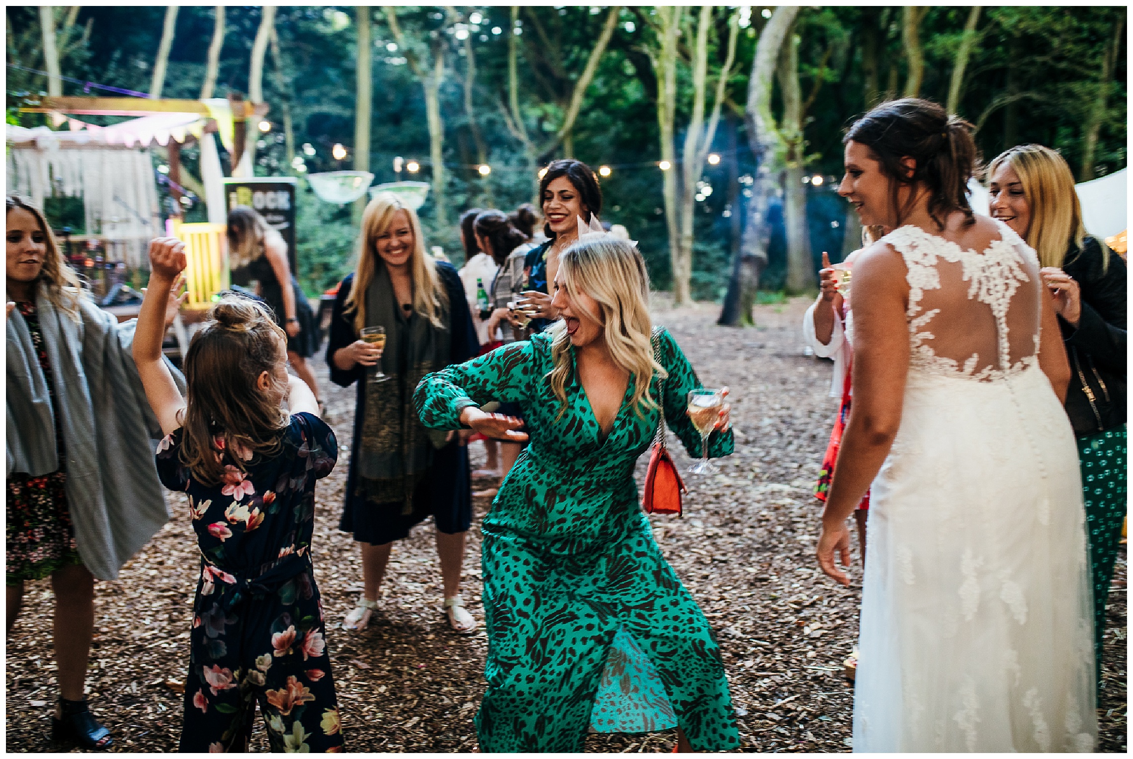 wedding guest twerking