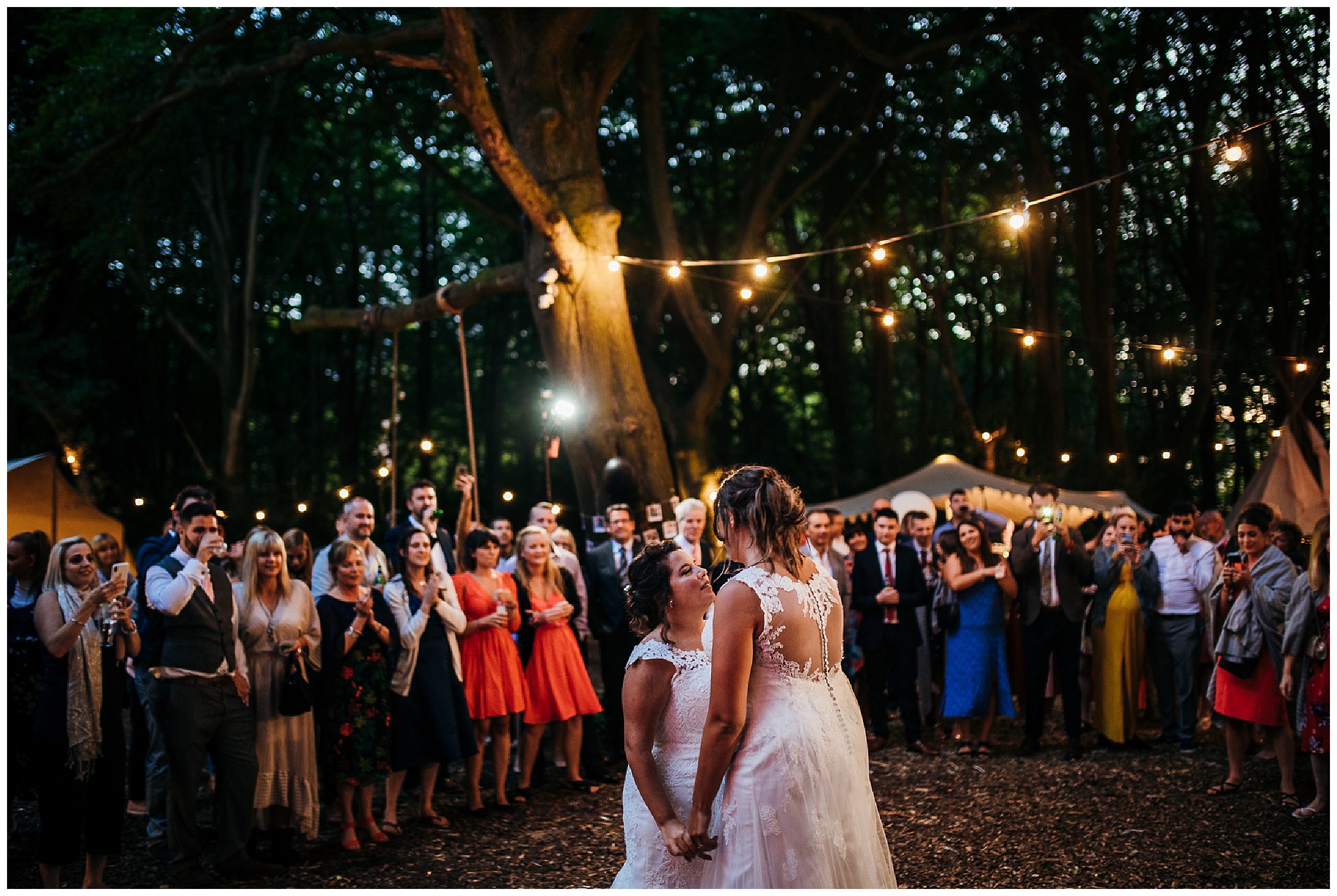 brides first dance outside