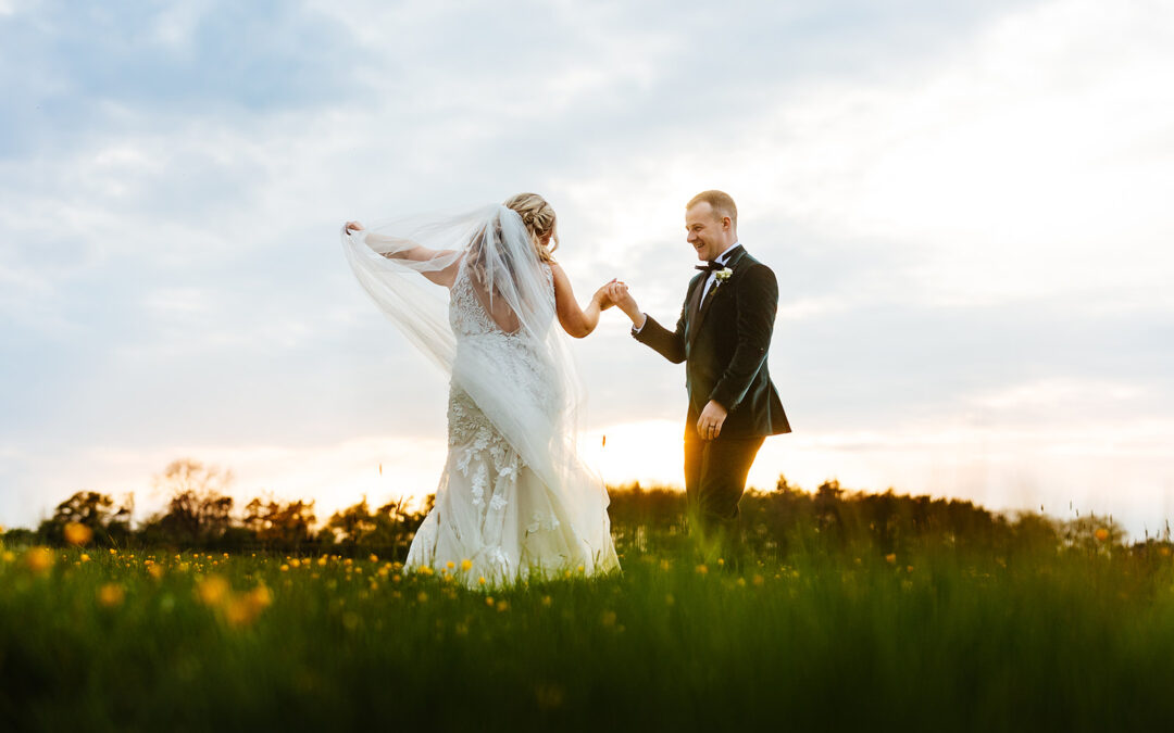 Elisha & Craig; our first OUTDOOR ceremony of 2024!